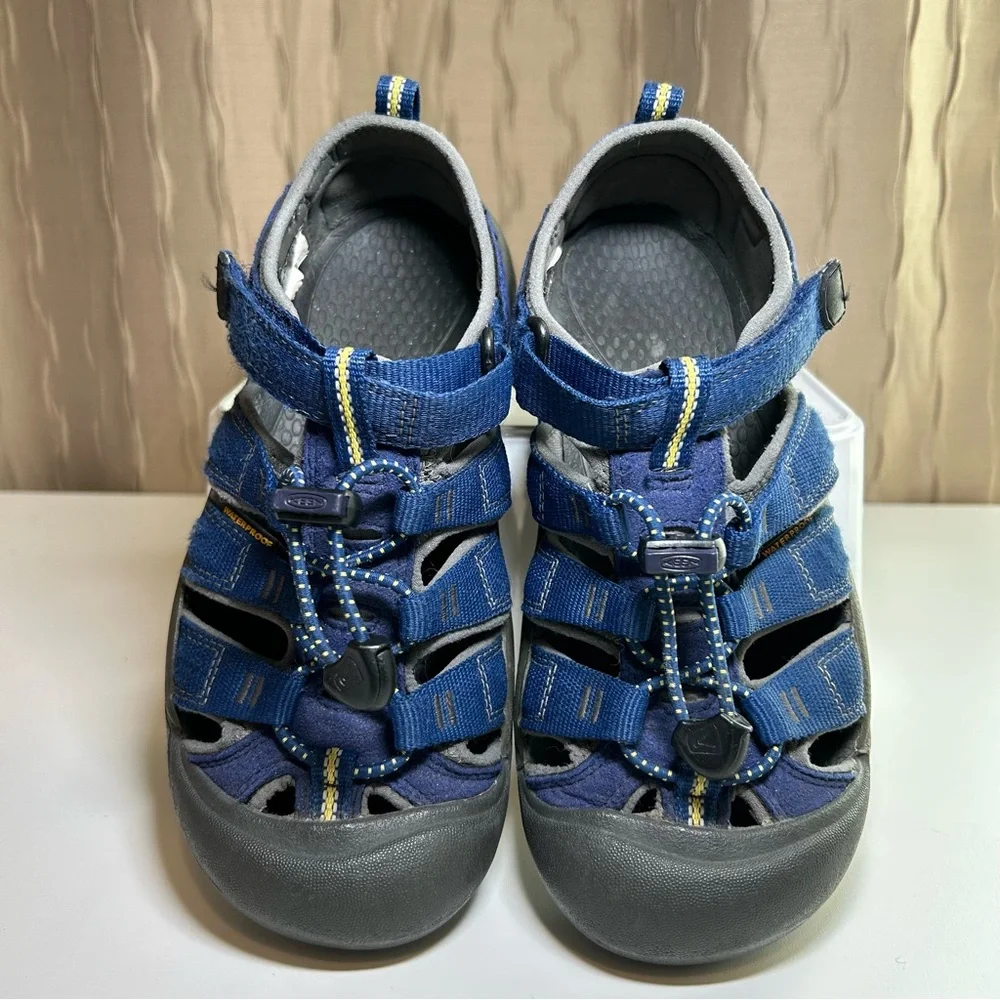 Keen Newport H2 Youth Big Kid's 3 Navy Waterproof Toggle Laced Unisex 1009962